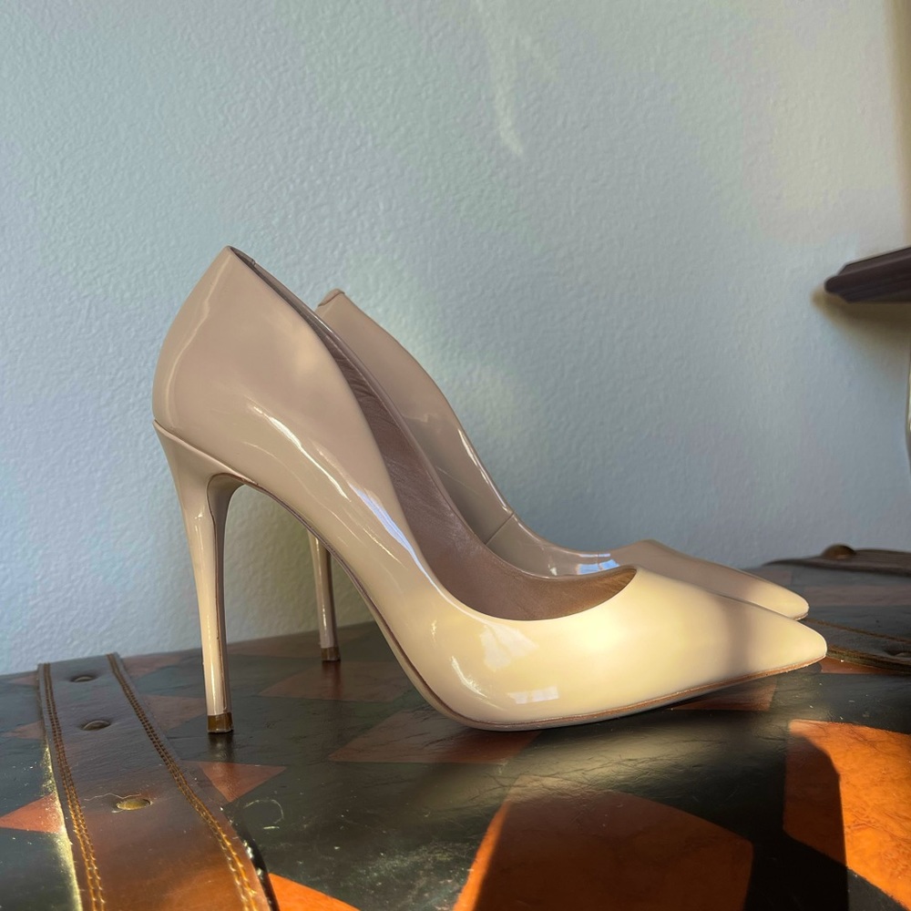 Steve Madden Nude Daisie Pump